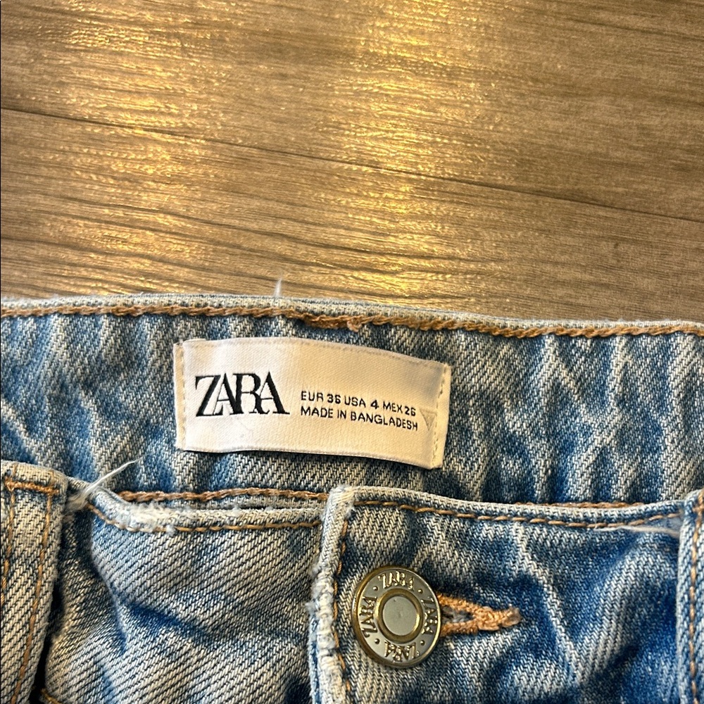 Zara Light Blue Straight Leg Jeans - Picture 2 of 3